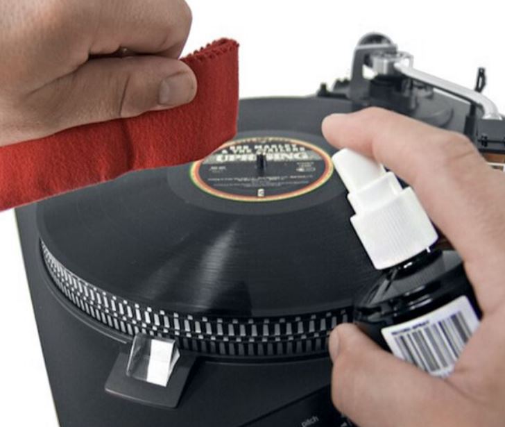 ANALOGIS STATIC CLEANER - SPRAY LÍQUIDO ANTIESTÁTICO + PAÑO PARA LA LIMPIEZA DE DISCOS DE VINILO